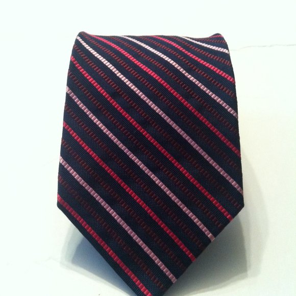 JOS.A.BANK MENS NEW BLACK 100%SILK STRIPED NECK TIEWIDTH: 3 3/4